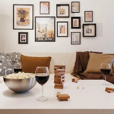 Aesthetic Old Town Renovated Apartment *