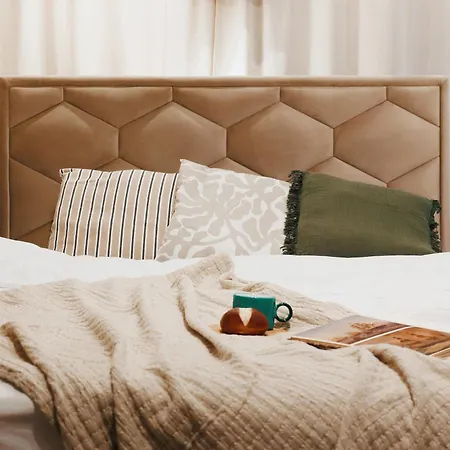 Aesthetic Old Town Renovated Apartment *